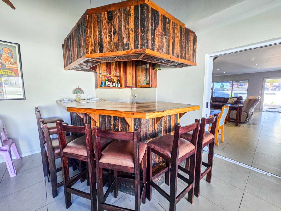 3 Bedroom Property for Sale in Stilbaai Wes Western Cape